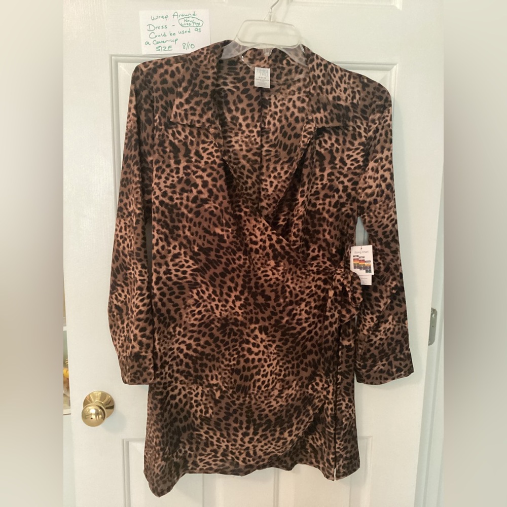 LADIES’ CHEETAH PRINT WRAP AROUND DRESS OR LONG TOP NWT